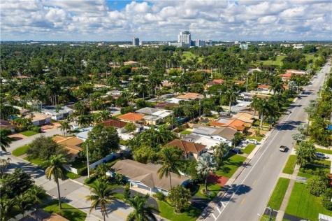 818 N 12th Avenue Hollywood FL 33019