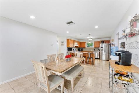 2757 NW 83rd Terrace Coral Springs FL 33065