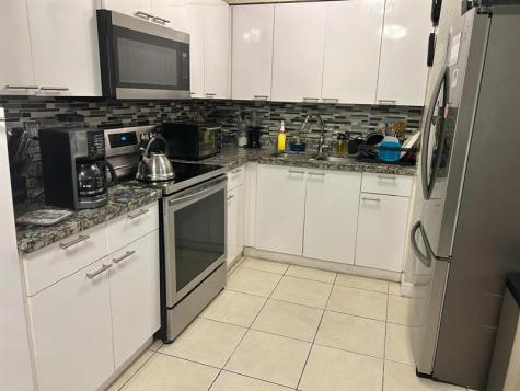1530 SW 68th Avenue North Lauderdale FL 33068