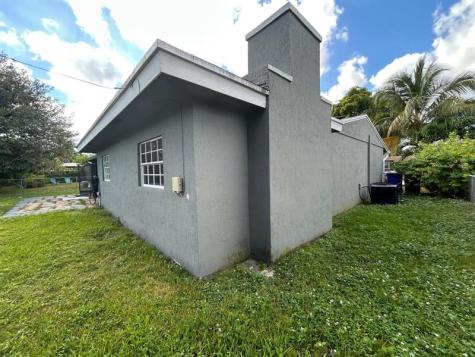1530 SW 68th Avenue North Lauderdale FL 33068