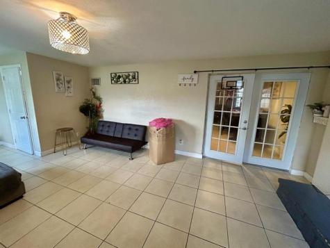 1530 SW 68th Avenue North Lauderdale FL 33068