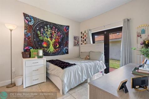 8313 NW 188th Terrace Hialeah FL 33015