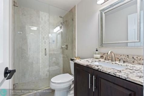 8313 NW 188th Terrace Hialeah FL 33015