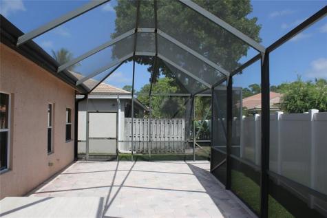 8611 Green Cay West Palm Beach FL 33411