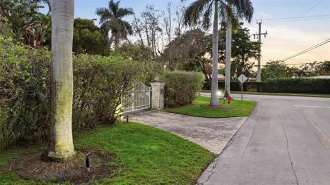 2800 NE 29th Street Fort Lauderdale FL 33306