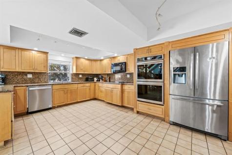 1031 NE 27th Avenue Pompano Beach FL 33062
