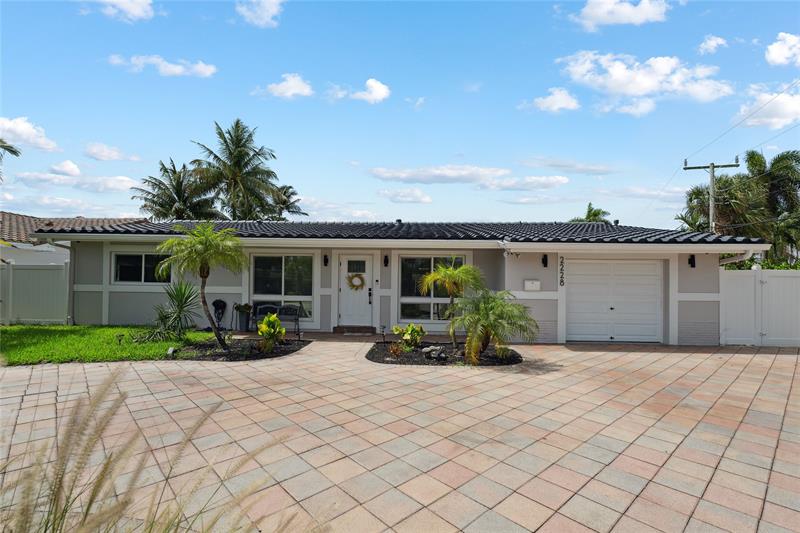 2228 SE 10th Street Pompano Beach FL 33062