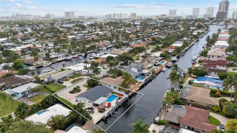 2228 SE 10th Street Pompano Beach FL 33062