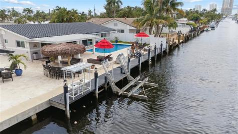 2228 SE 10th Street Pompano Beach FL 33062