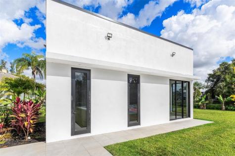 6676 NW 66th Way Parkland FL 33067