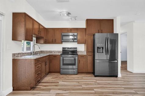 341 NW 37th Street Deerfield Beach FL 33064