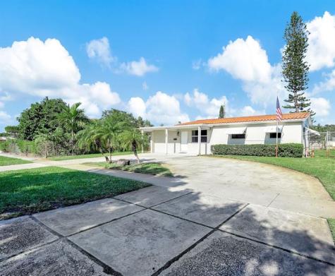 341 NW 37th Street Deerfield Beach FL 33064