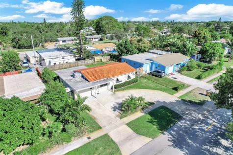 341 NW 37th Street Deerfield Beach FL 33064