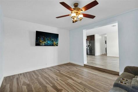 341 NW 37th Street Deerfield Beach FL 33064