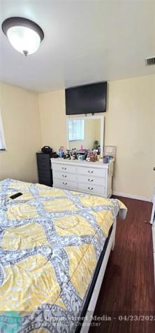 5629 SW 40th Street West Park FL 33023