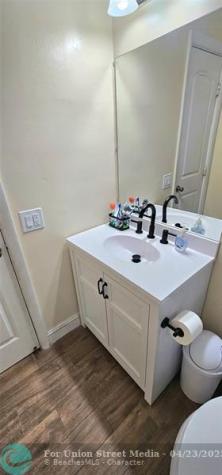 5629 SW 40th Street West Park FL 33023