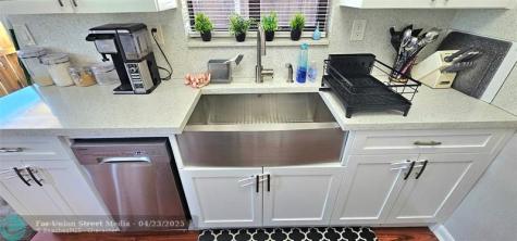 5629 SW 40th Street West Park FL 33023