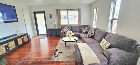 5629 SW 40th Street West Park FL 33023