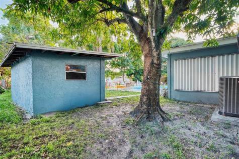 3820 SW 10th Court Fort Lauderdale FL 33312