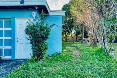 3820 SW 10th Court Fort Lauderdale FL 33312