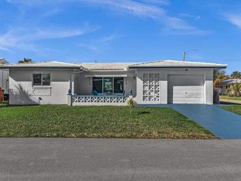 5711 NW 84th Avenue Tamarac FL 33321