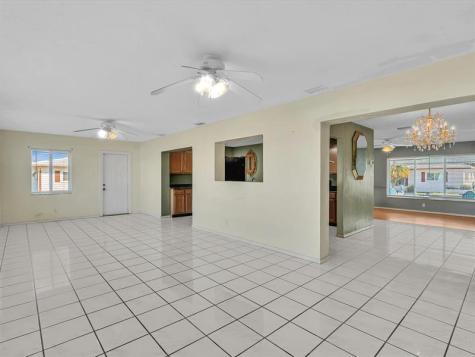 5711 NW 84th Avenue Tamarac FL 33321