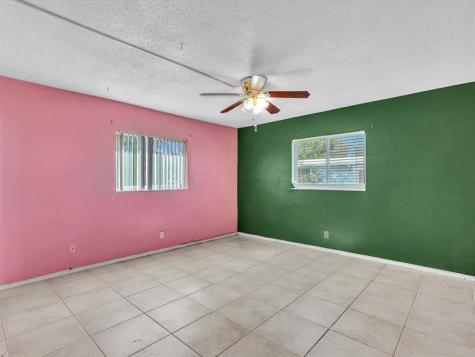 5711 NW 84th Avenue Tamarac FL 33321