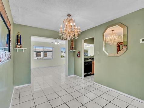 5711 NW 84th Avenue Tamarac FL 33321