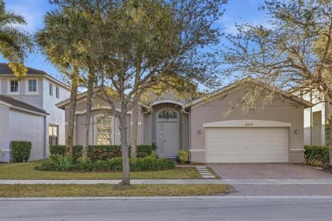 19430 Stonebrook Street Weston FL 33332