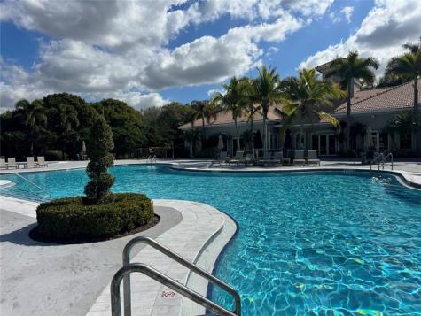 19430 Stonebrook Street Weston FL 33332
