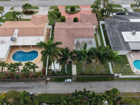 1261 Rodman Street Hollywood FL 33019