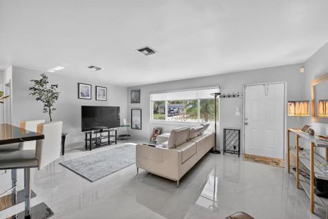 937 SE 7th Street Deerfield Beach FL 33441