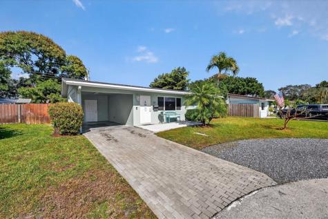 937 SE 7th Street Deerfield Beach FL 33441
