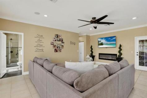 5340 NW 103rd Way Coral Springs FL 33076