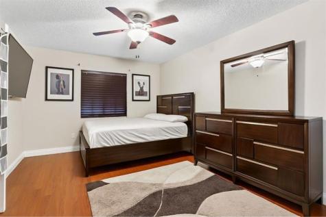 5340 NW 103rd Way Coral Springs FL 33076