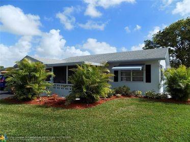 8900 NW 70th Place Tamarac FL 33321