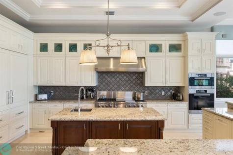 1011 Hillsboro Mile Hillsboro Beach FL 33062