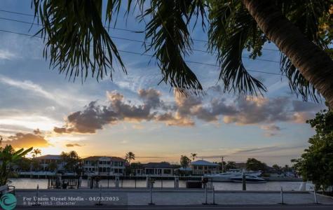 1011 Hillsboro Mile Hillsboro Beach FL 33062