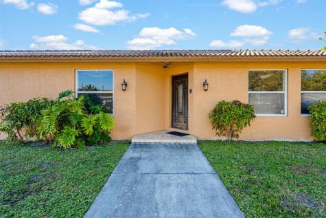 5201 SW 22nd Street West Park FL 33023