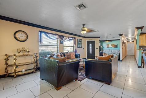 5201 SW 22nd Street West Park FL 33023
