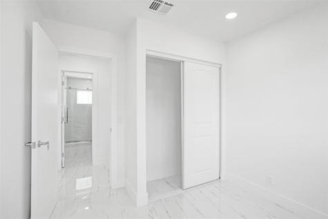 1437 SW 1st Avenue Deerfield Beach FL 33441