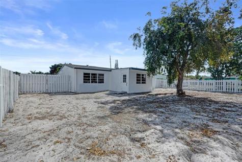 1437 SW 1st Avenue Deerfield Beach FL 33441