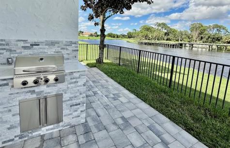 128 SE Rio Angelica Port St Lucie FL 34984