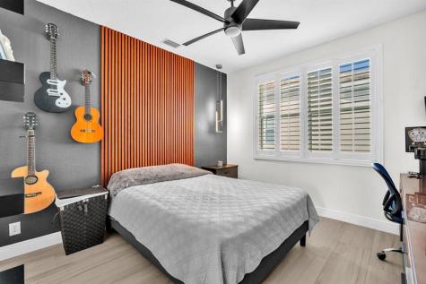 2577 Jardin Court Weston FL 33327