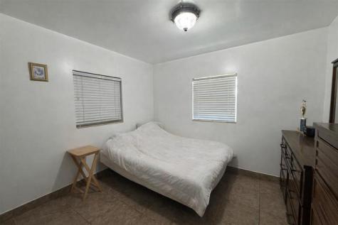500 NE 59th Street Oakland Park FL 33334