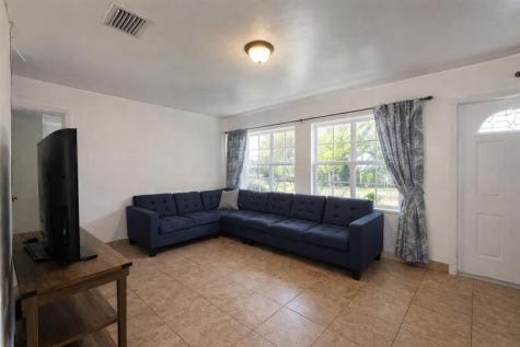 500 NE 59th Street Oakland Park FL 33334
