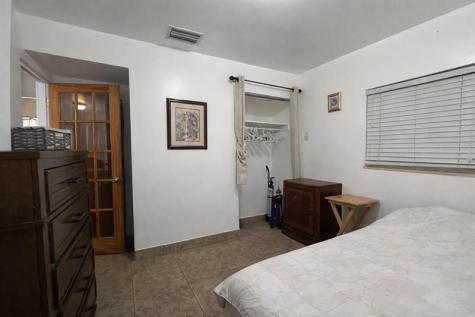 500 NE 59th Street Oakland Park FL 33334