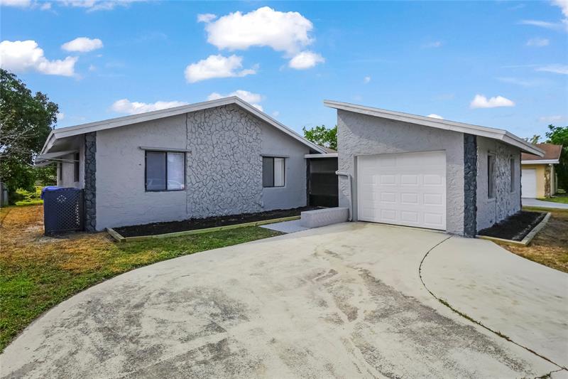 7708 SW 8th Court North Lauderdale FL 33068