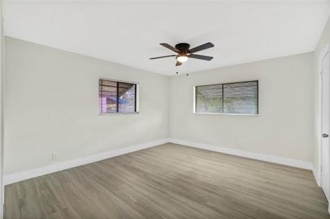 7708 SW 8th Court North Lauderdale FL 33068