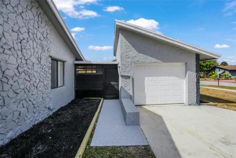 7708 SW 8th Court North Lauderdale FL 33068